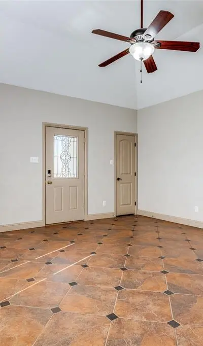 1732 Lawther Drive, River Oaks TX 76114 - Photo 5