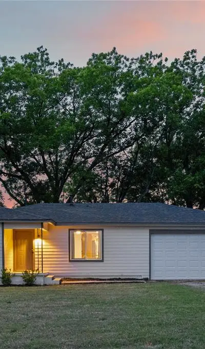 341 Reast Road, Whitesboro TX 76273