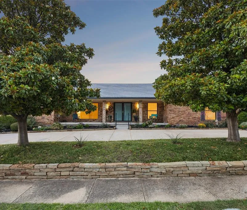 101 E Northgate Drive, Irving TX 75062