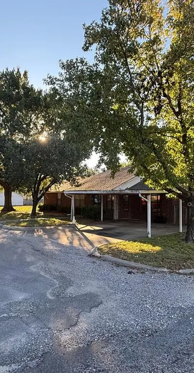 300 Denton Court, Collinsville TX 76233 - Photo 3