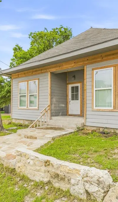 314 N Harding Street, Fort Worth TX 76102
