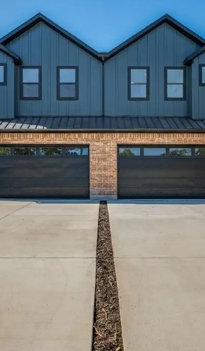 2422 Jeffries Street, Dallas TX 75215 - Photo 3
