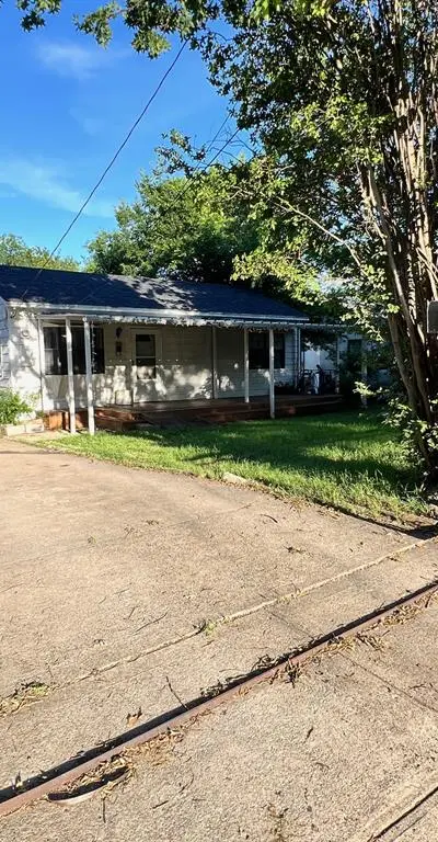 1122 McLean Avenue, Dallas TX 75211