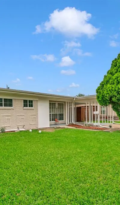 1614 Briarwood Lane, Irving TX 75061