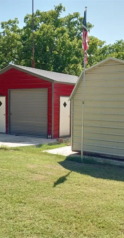 1005 Gary Street, Bridgeport TX 76426 - Photo 2