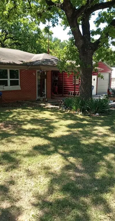 1005 Gary Street, Bridgeport TX 76426 - Photo 4