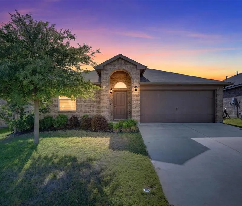 8020 Crimea Lane, Fort Worth TX 76123