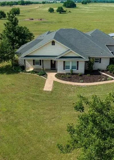1211 W Fm 922, Valley View TX 76272