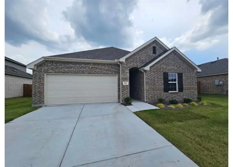 111 John Laurens Drive, Venus TX 76084