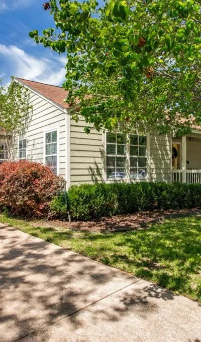 845 Springbrook Drive, Fort Worth TX 76107 - Photo 3