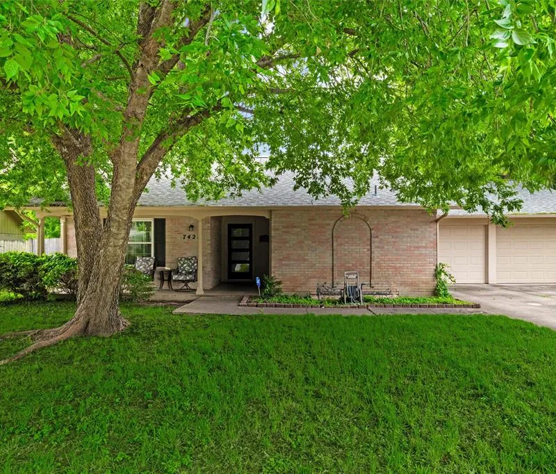 7428 Overhill Road, Fort Worth TX 76116