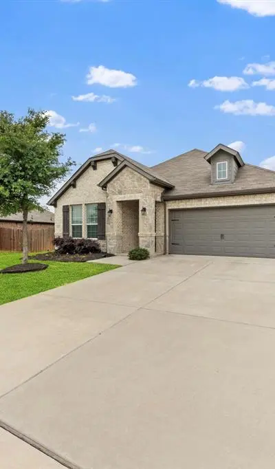 1620 Glade Meadows Drive, Burleson TX 76058 - Photo 4