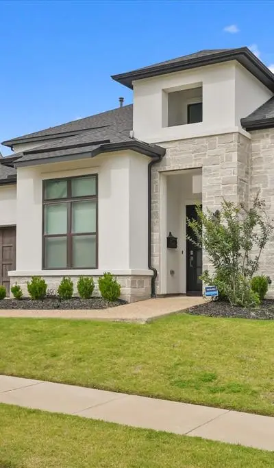 4908 Sir Dillon Drive, Carrollton TX 75010 - Photo 2
