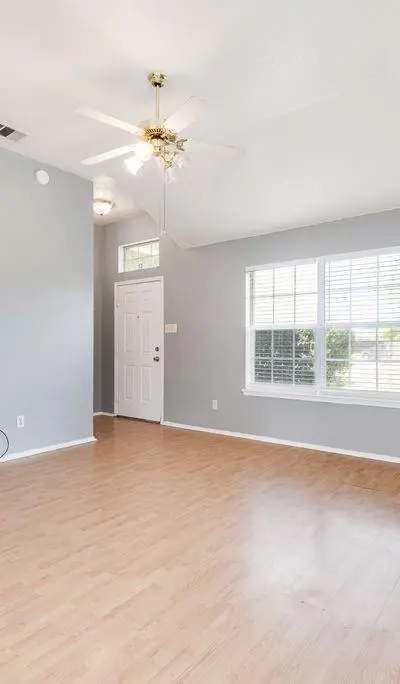 1415 S Medora Street, Terrell TX 75160 - Photo 3