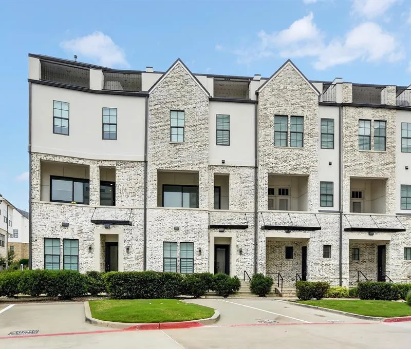 610 Dalton Lane, Irving TX 75039