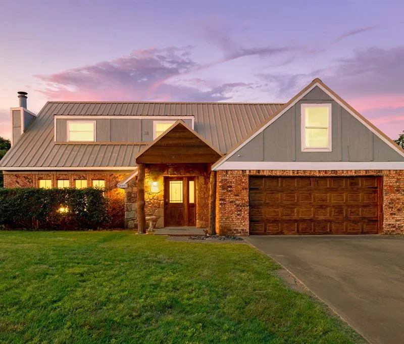 404 Brookview Drive, Decatur TX 76234
