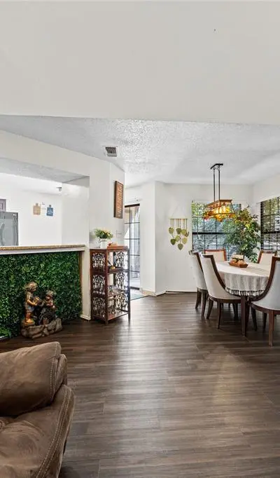 420 Santa Fe Trail # 123, Irving TX 75063 - Photo 2
