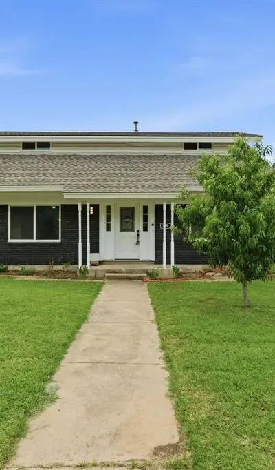 1900 Charleston Drive, Bedford TX 76022