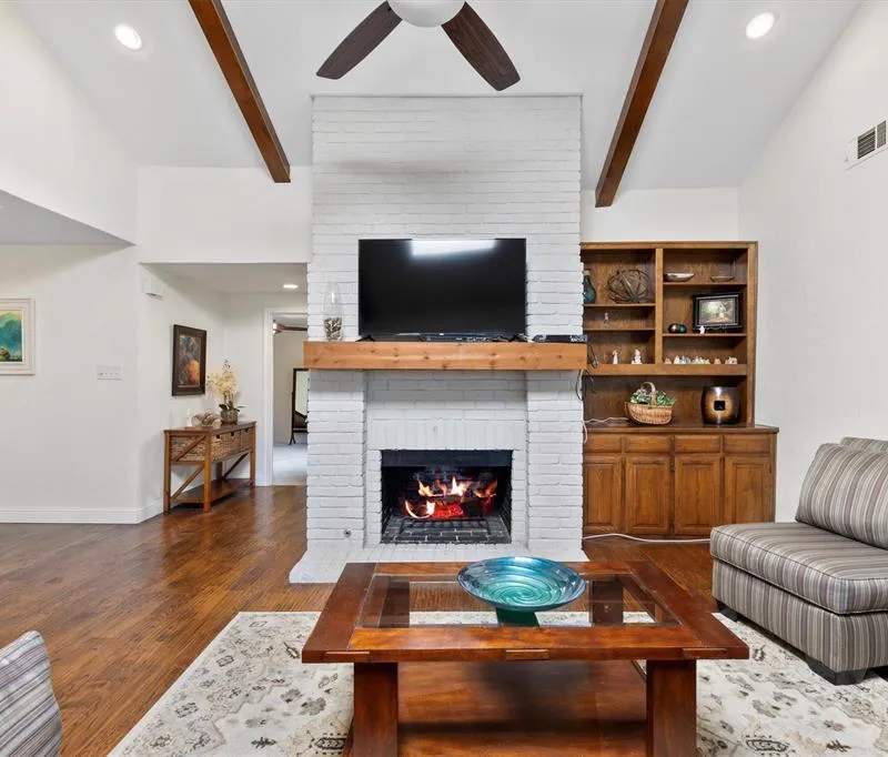 8350 Southmeadow Circle, Dallas TX 75231