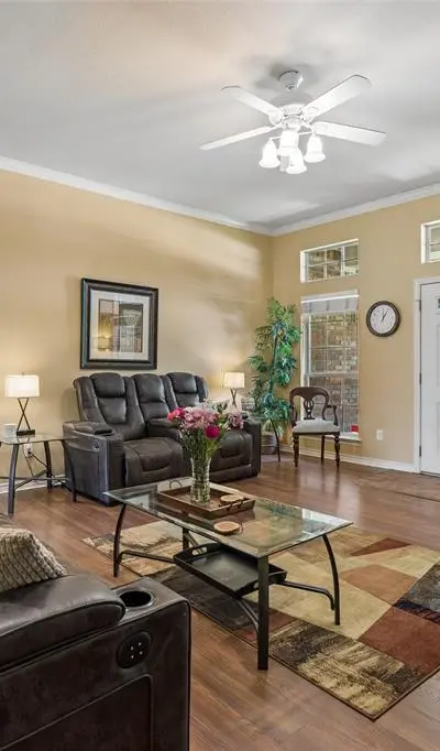621 W Windsor Drive, Denton TX 76207 - Photo 4