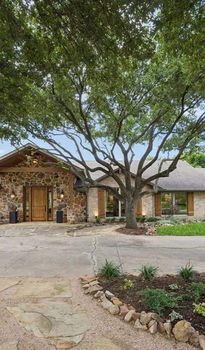 6520 Calais Drive, Dallas TX 75254