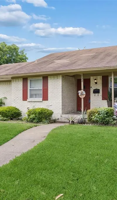 132 W Kenwood Drive, Garland TX 75041 - Photo 2