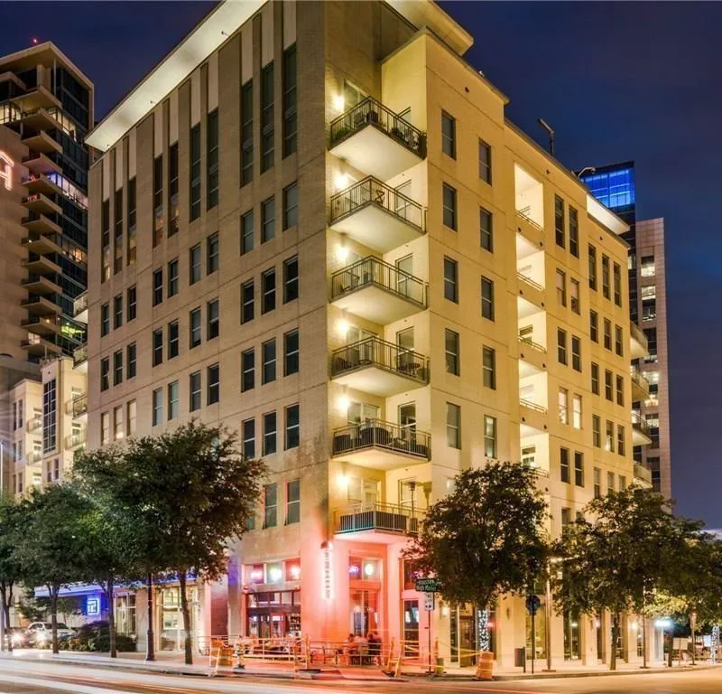 2323 N Houston Street # 204, Dallas TX 75219