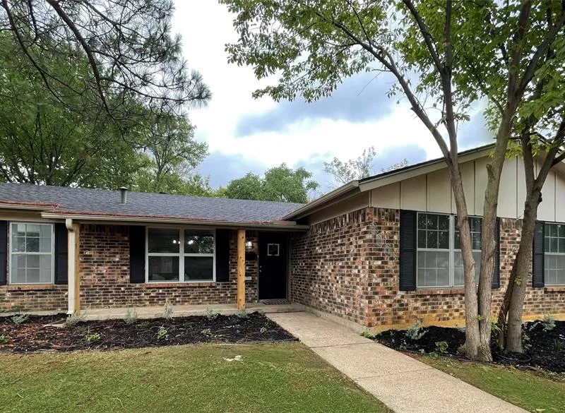 2003 Ford Street, Arlington TX 76013