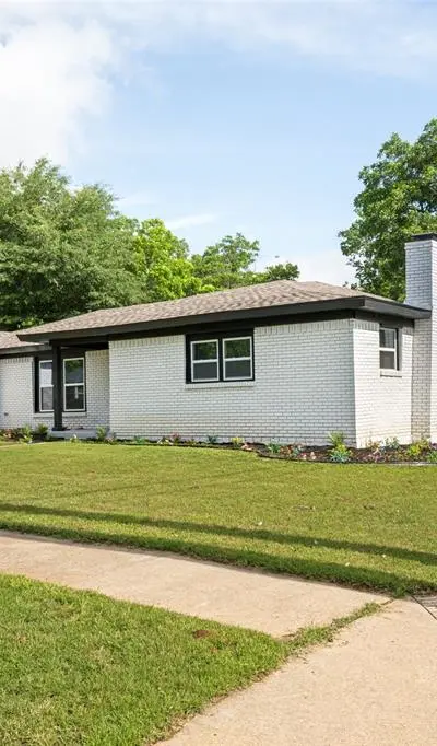 6825 Jewell Avenue, Fort Worth TX 76112 - Photo 2
