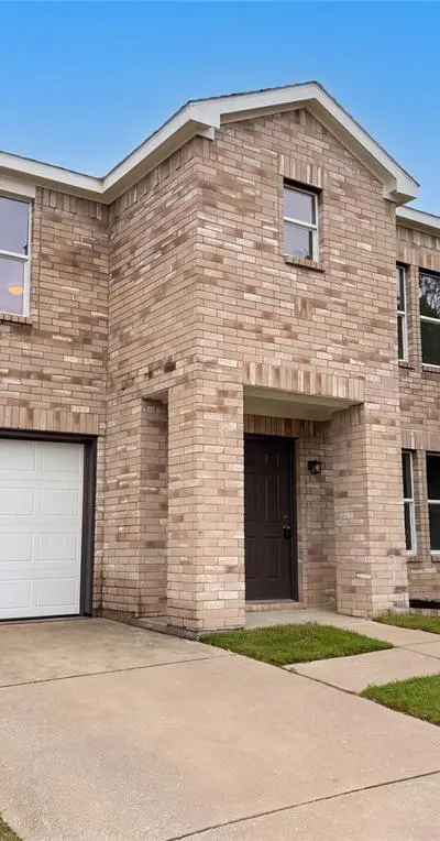 7434 Pineberry Road, Dallas TX 75249 - Photo 2