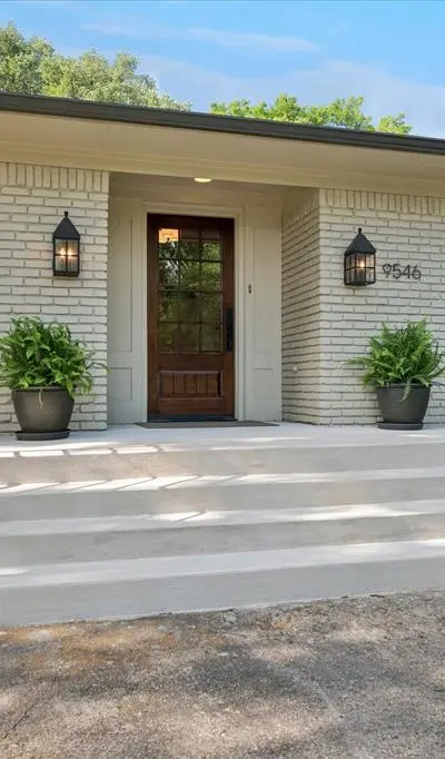 9546 Milltrail Drive, Dallas TX 75238 - Photo 2