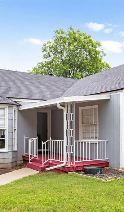 4316 Kenwood Court, Fort Worth TX 76103