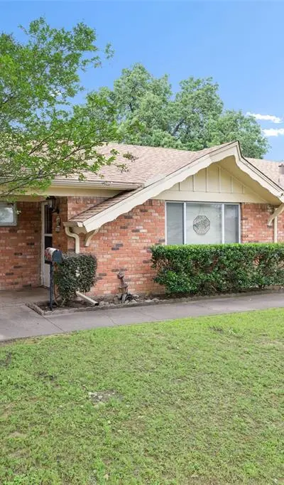 1607 Windlea Drive, Euless TX 76040