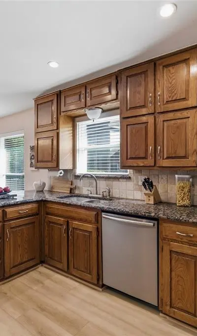 3607 Ruidoso Drive, Arlington TX 76017 - Photo 2