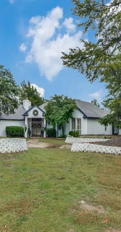 1828 Valley View Drive, Cedar Hill TX 75104 - Photo 2
