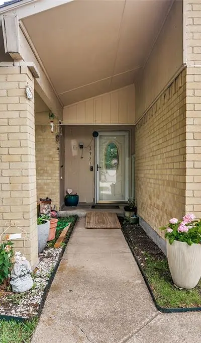 2921 Rustic Meadow Drive, Garland TX 75044