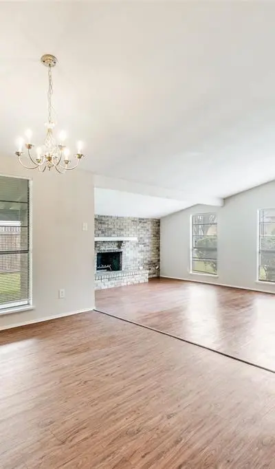 4708 Woodfield Drive, Arlington TX 76016 - Photo 5