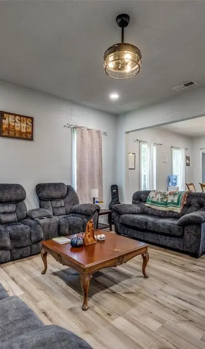 725 S Walnut Street, Sherman TX 75090 - Photo 4