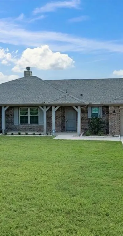 129 Springwood Ranch Loop, Springtown TX 76082 - Photo 2