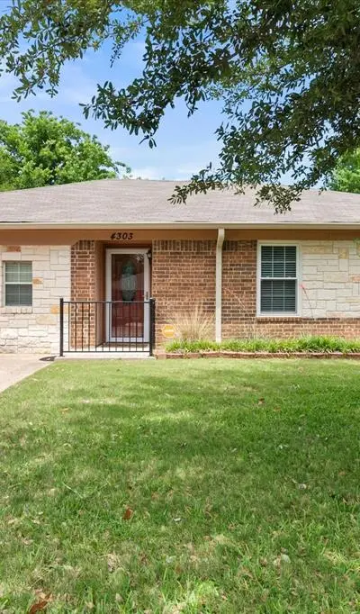 4303 Cypress Springs Court, Arlington TX 76001 - Photo 2