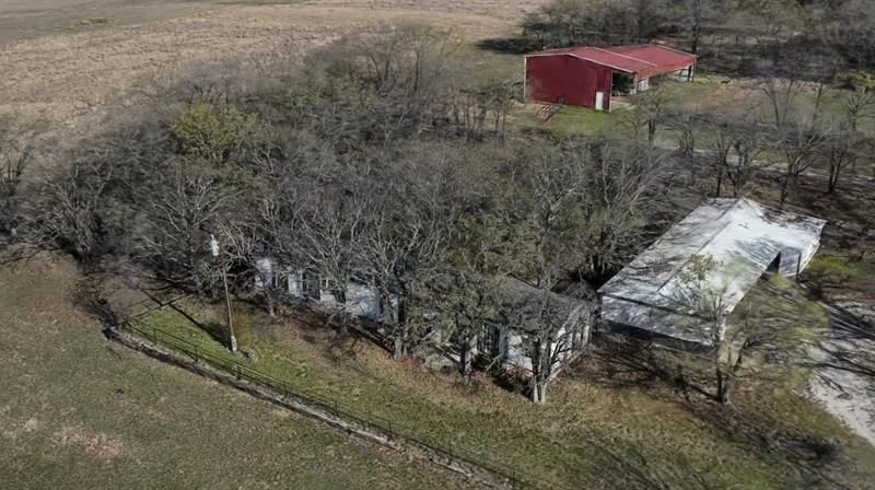 986 County Road 1785, Sunset TX 76270