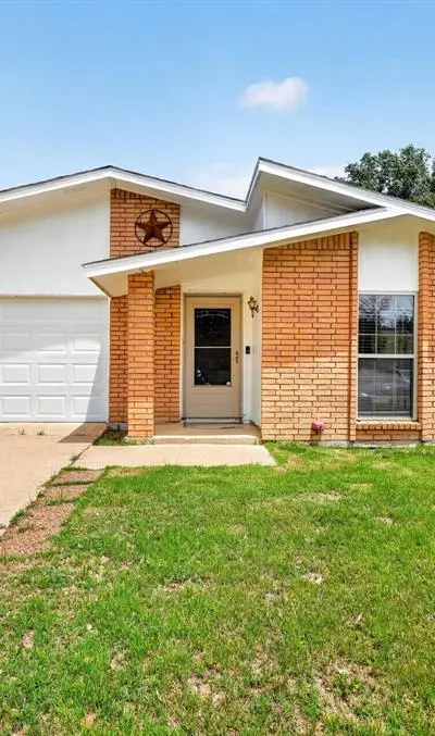 4036 Seven Gables Street, Fort Worth TX 76133