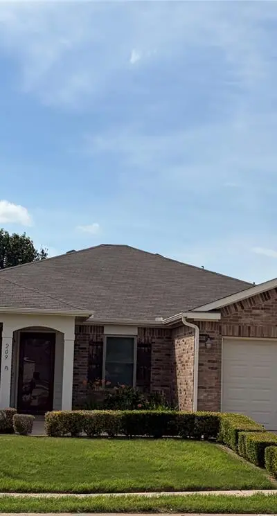 209 Broken Arrow, Krum TX 76249