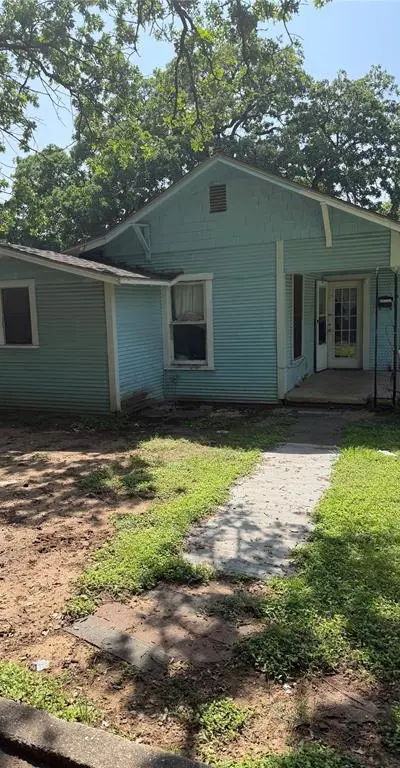 3300 Baylor Street, Fort Worth TX 76119