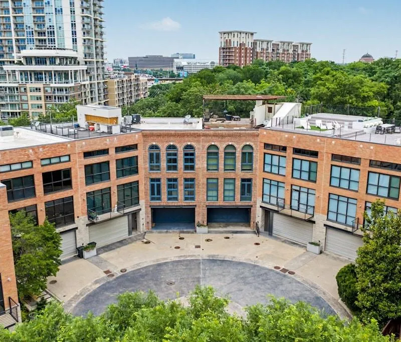 2927 Magnolia Hill Court, Dallas TX 75201