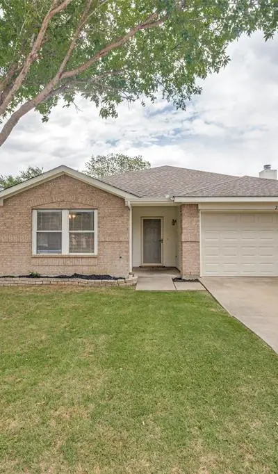 2208 Lookout Lane, Denton TX 76207