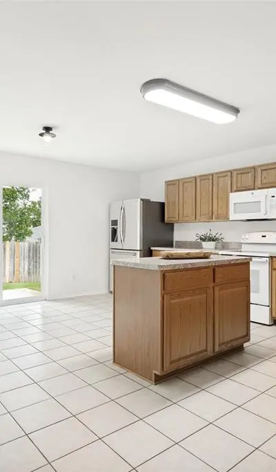 2208 Lookout Lane, Denton TX 76207 - Photo 5