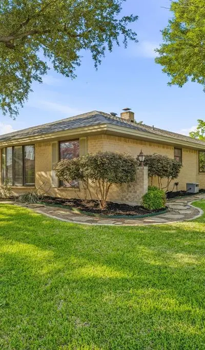 4433 Quail Hollow Road, Fort Worth TX 76133