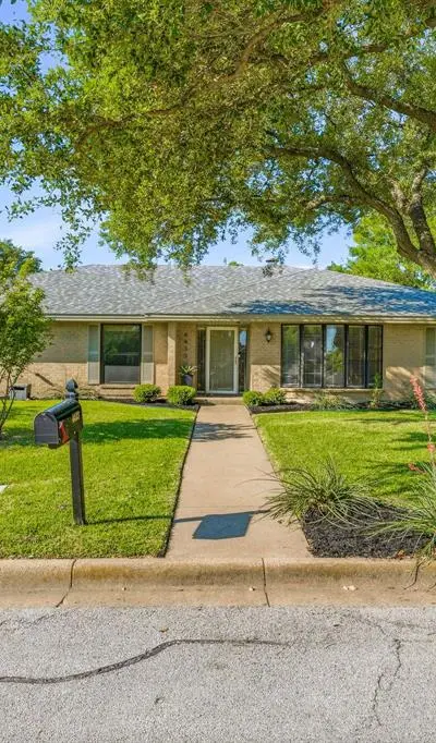 4433 Quail Hollow Road, Fort Worth TX 76133 - Photo 3