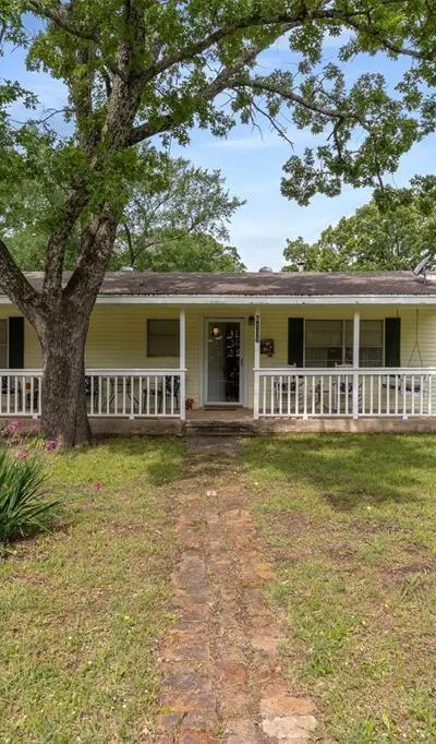 6111 County Road 2610, Bonham TX 75418 - Photo 2